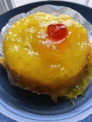 Pineapple upside down cake