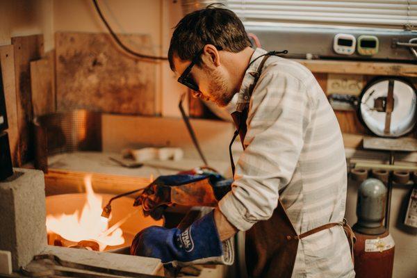 Behind the scenes of Dustin casting a gold ring