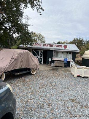 Closed but still sold me some pies and turnovers!!