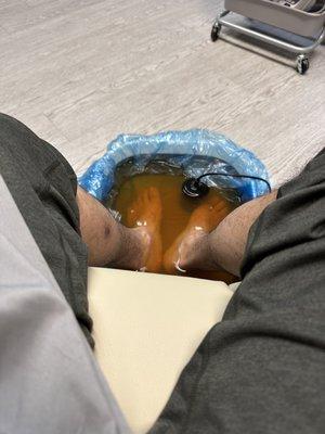 They also have a foot detox so worth it!!