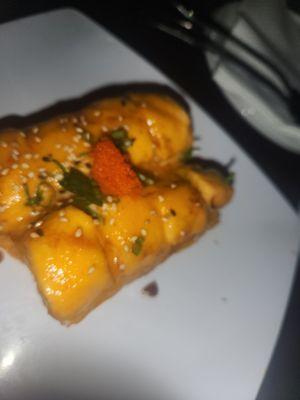 Spicy Salmon Roll