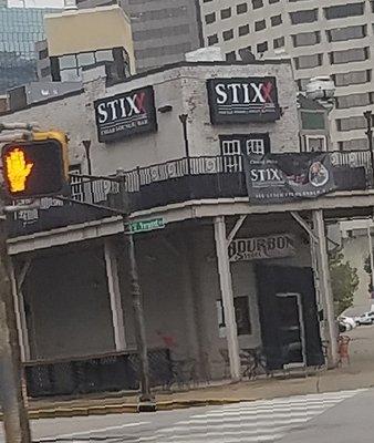 Miss having lunch & cocktails at this authentic Bourbon Street-looking venue.  Can't wait 'til I able to sit at the bar in here!