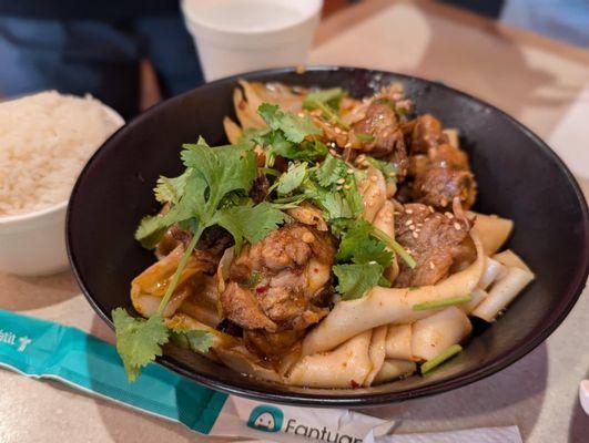 Biangbiang noodles with chicken