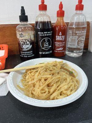 Peanut sauce noodles