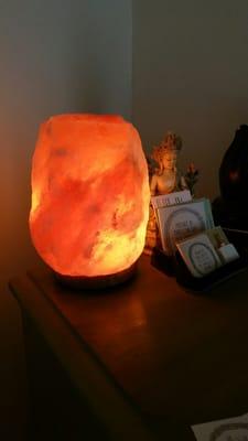 This salt lamp gives me life