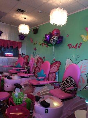 Butterfly chairs for the lil Divas