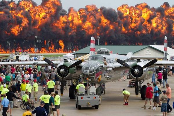 Airventure Airshow.