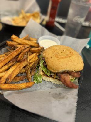 Campfire Chicken Sandwich & Fries w/ Ranch