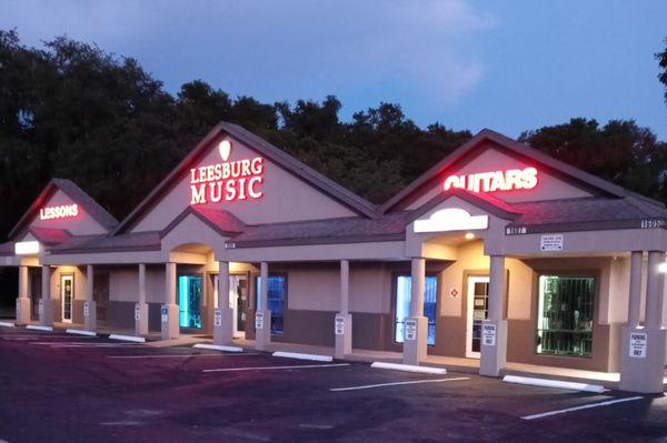 Leesburg Music at twilight