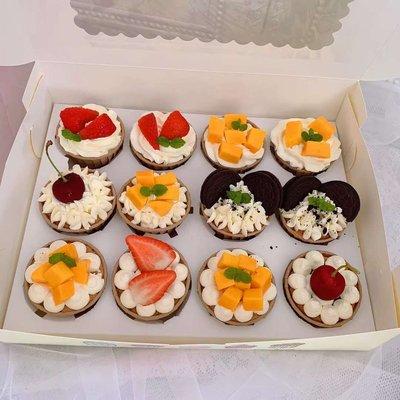 Fruit cup cake