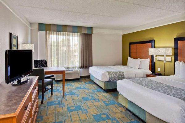 La Quinta Inn & Suites by Wyndham Ft. Lauderdale Airport