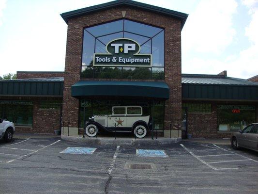 TP Tools Retail Showroom. Stop in today for all your auto body restoration needs.Specializing in Made in USA Skat Blast Sandblast Cabinets.