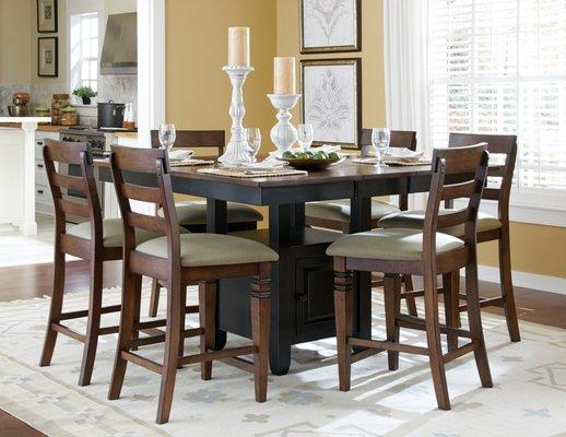 John Thomas custom select dining