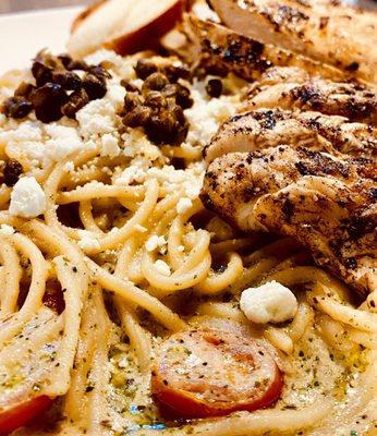 Pasta-Pesto w/ Grilled Chicken