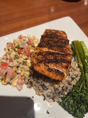 Cajun spiced salmon with quinoa and veggies