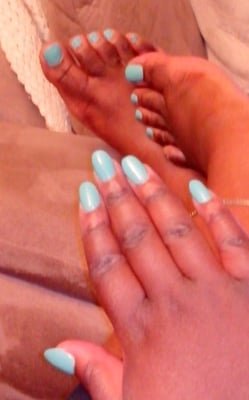 Mani & Pedi light greenish/blue