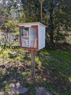 Little Free Library, 8719 US-52, Wadesboro