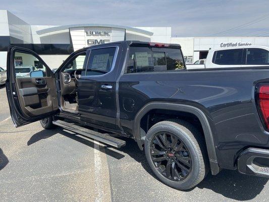 2020 GMC truck