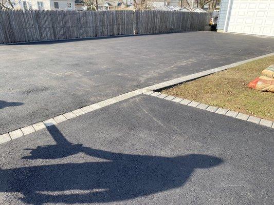 Asphalt Driveway Installed With Cambridge Onyx 6x9 Borders