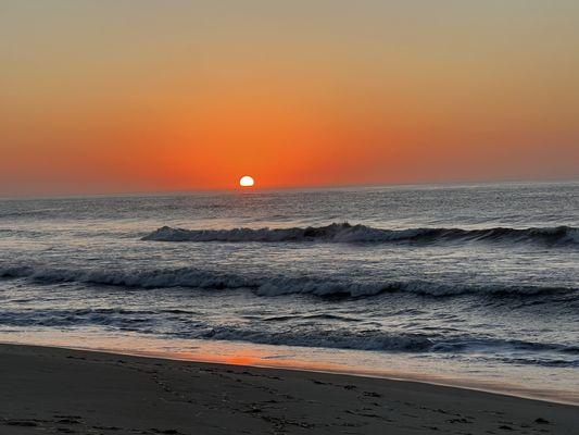 Gorgeous sunrise over the ocean