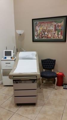 Large Medical Treatment & Exam Rooms