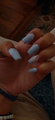 nails