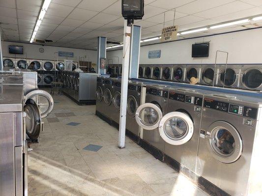 Decently big laundromat