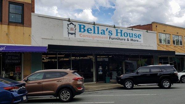 Storefront for Bella's House