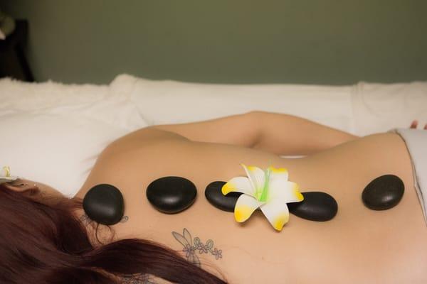 Hot Stone/ Hot oil Massage