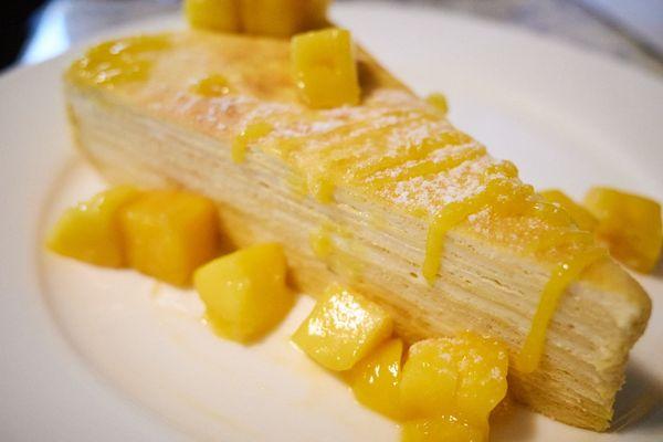 Mango mille cake