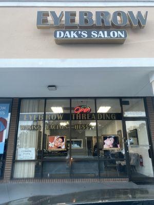 Daks Eyebrow Threading