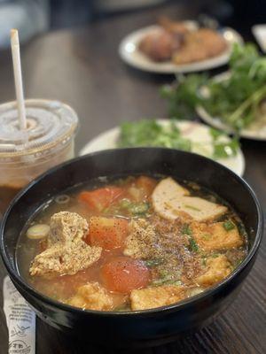 7. (Crab Paste Tomato Soup) Bun Rieu