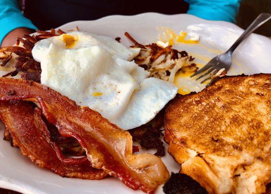 Housemade bacon, hash browns, eggs