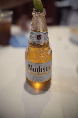 Modelo with lime and salt