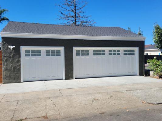 Carriage garage door