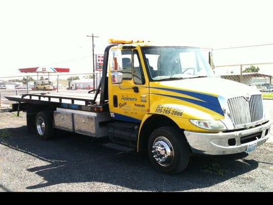 FREE towing throughout the Columbia Basin! Available 24/7 for your convenience!