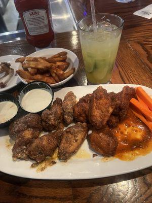 Garlic Parmesan and Buffalo Fresh Wings (12)