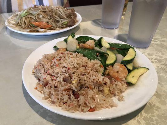 Pork with Bean Sprout Lunch Prawn with Snow Peas