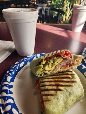 Chai tea latte with cinnamon and a Good to Go breakfast wrap with spinach and extra peppers