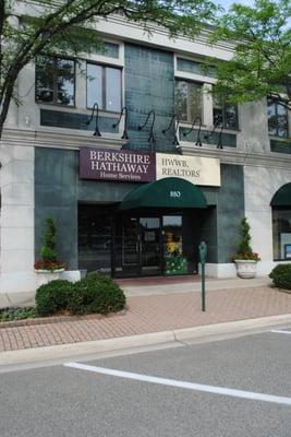 Walk-Ins Welcome! Come Visit us at 880 S. Old Woodward in Downtown Birmingham, MI
 
 FREE LISTING MAGAZINES! 
 
 AGENTS ON DUTY!