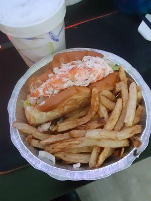 Lobster Roll & Fries