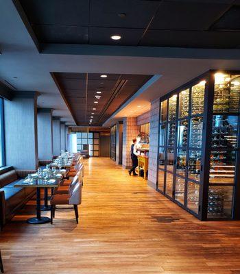 Dining room, wine cellar