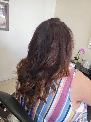 Blow dry and color by Banesa S.