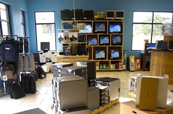 Hundreds of Dell Computers in Stock