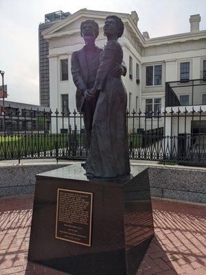 Harriet & Dred Scott Statue, Saint Louis