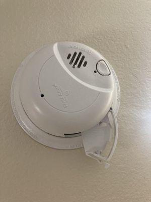 Missing smoke detector battery