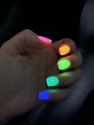 My nails glow in the dark!!