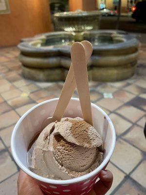 Chocolate single scoop