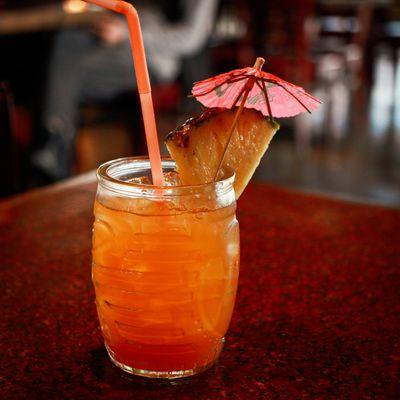 tiki cocktail