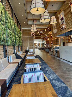 Pic of only a small section of open-to-public seating area on L3 of Galleria - just so beautiful and elegant. Sit, relax and stay awhile.